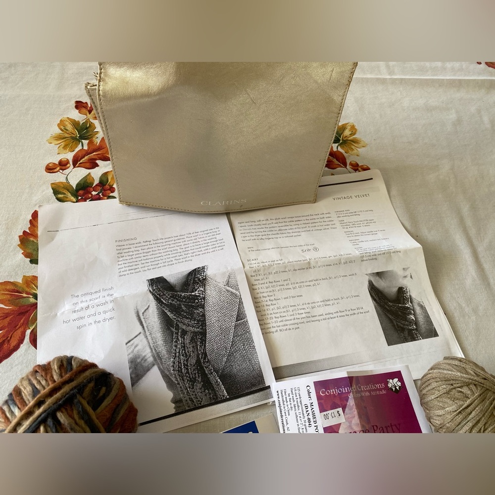 🆕Yarns,Bag&Pattern BNWT - Picture 4 of 8